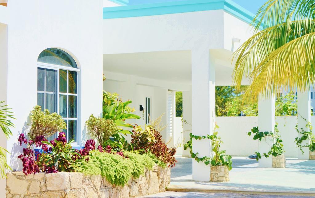 Corales Suites Puerto Morelos Exterior photo